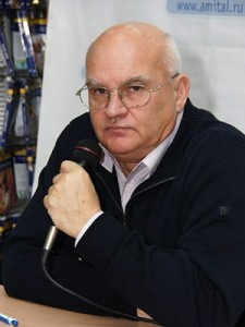 Лапин Александр Алексеевич - журналист, писатель, политик.